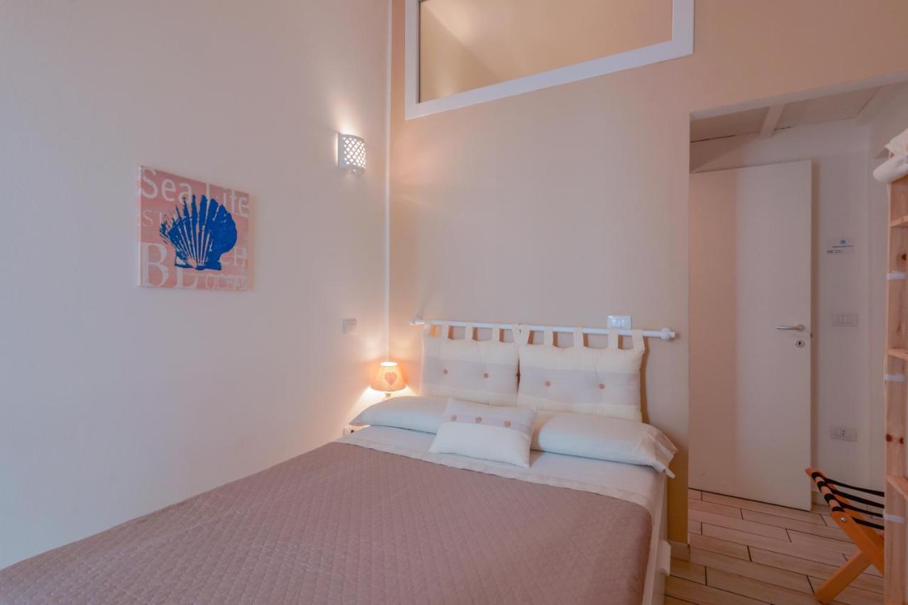 Approdo Rooms - Eja Sardinia Кальяри Экстерьер фото