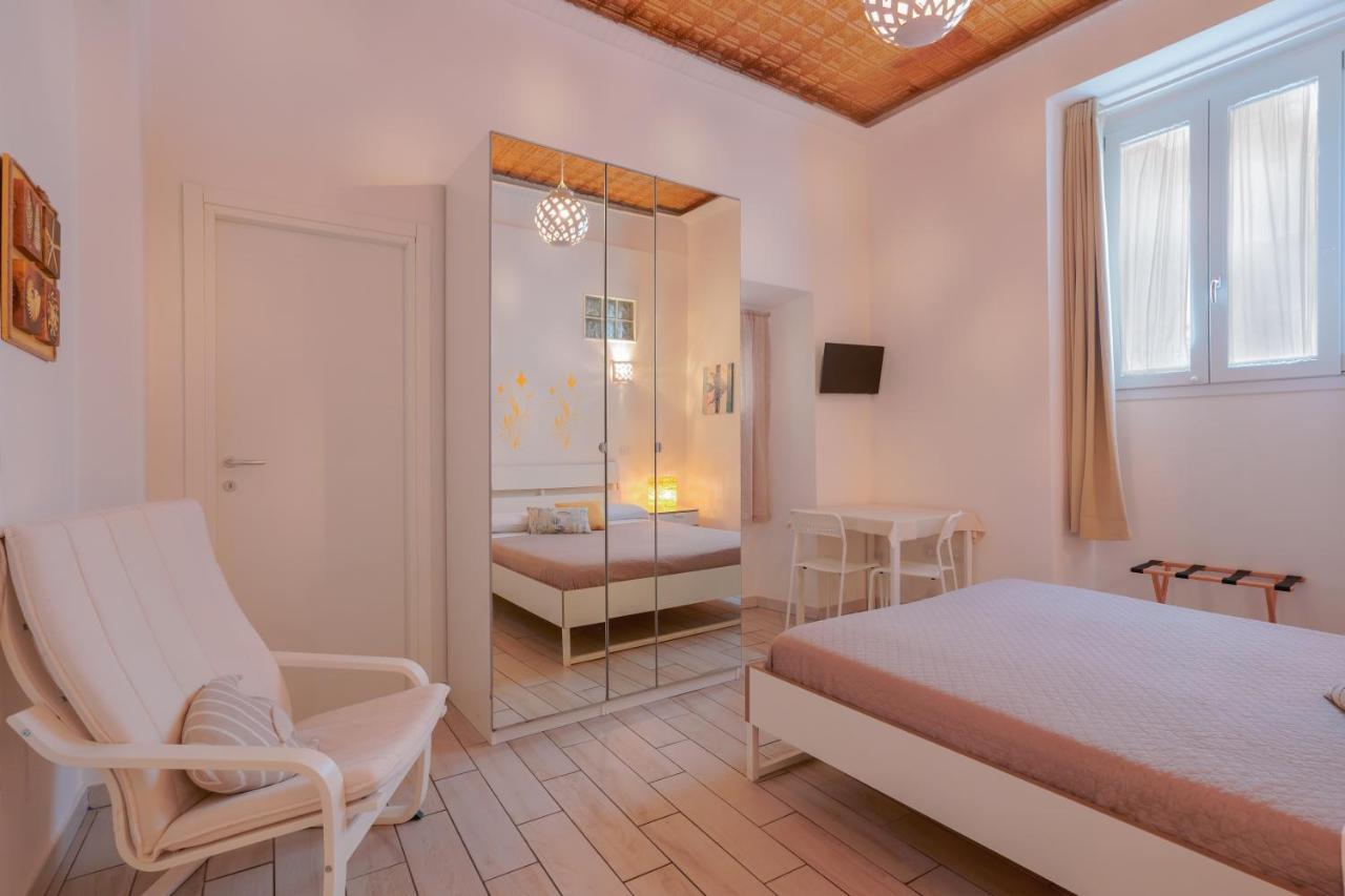 Approdo Rooms - Eja Sardinia Кальяри Экстерьер фото